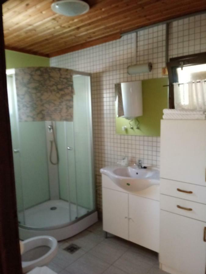 Вілла Apartman 3 Haloszobaval Бік Екстер'єр фото