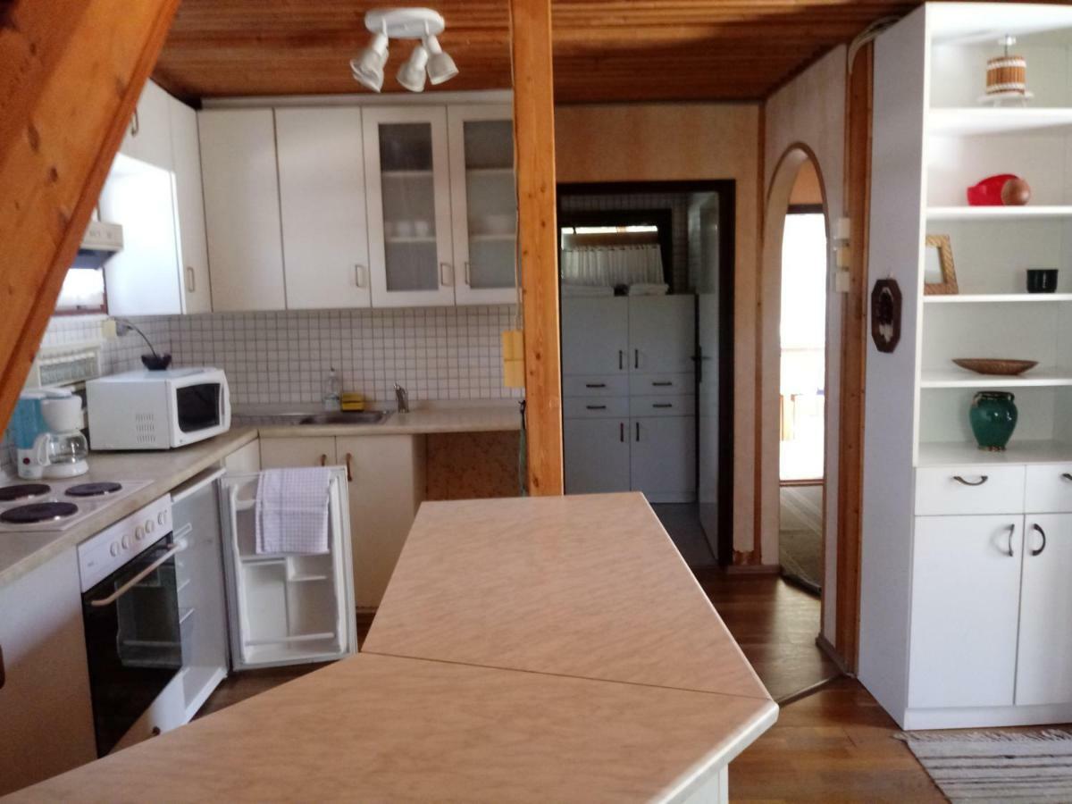Вілла Apartman 3 Haloszobaval Бік Екстер'єр фото